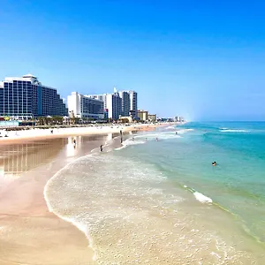 Resort Hilton Daytona (adults Only), Daytona Beach